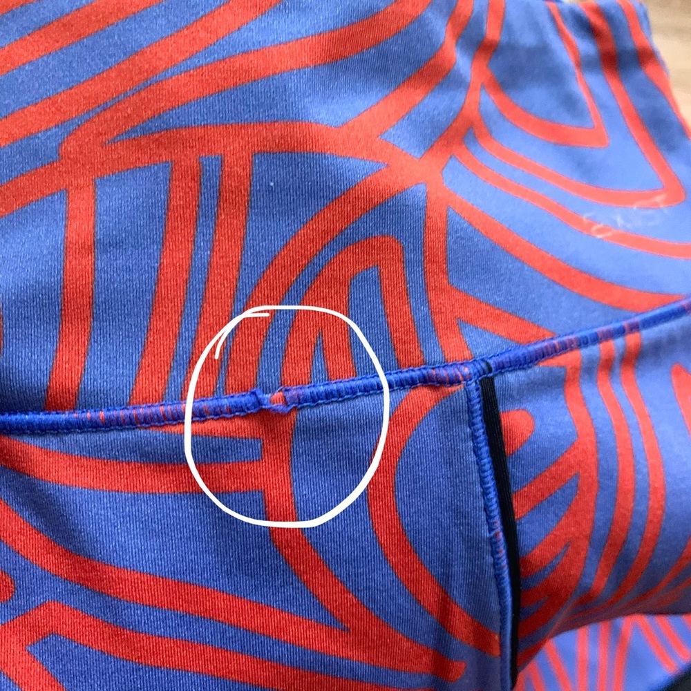 2(X)IST | Pattern Printed High Rise Leggings - Picture 6 of 9